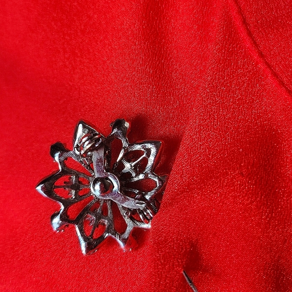 Vintage Rhinestone Brooch Pin - Picture 9 of 9